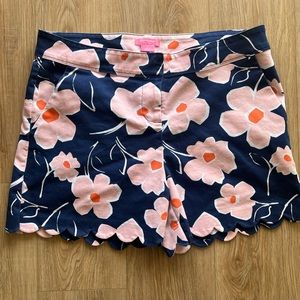 ISAAC MIZRAHI Shorts Womens Size 14 Scalloped Hem Blue Pink Floral